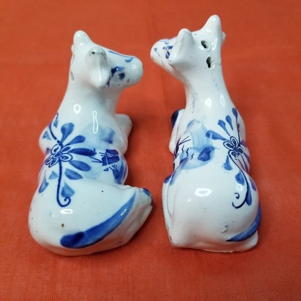 Vintage Blue & White Ceramic Cow Salt & Pepper Shakers, Holland Windmill Design